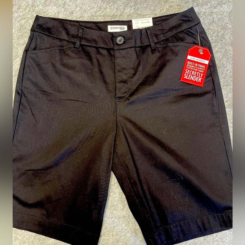 NWT St John’s Bay Women’s Bermuda Shorts | Black, Size 12